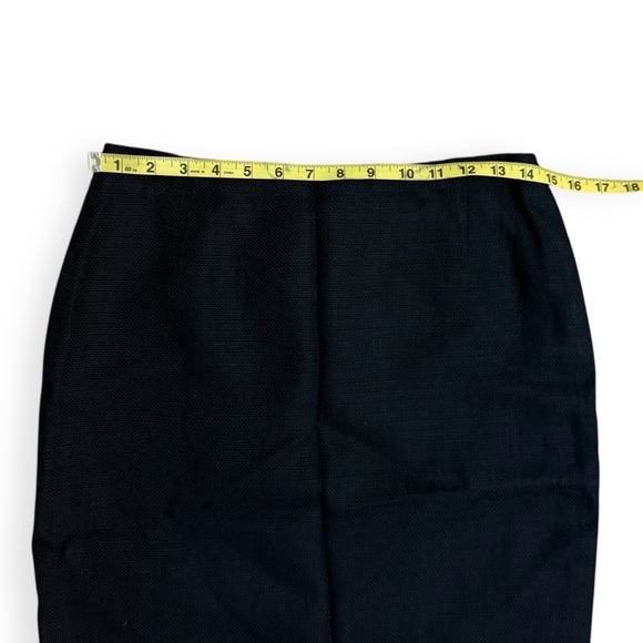 MaxMara Max Mara Black Solid Pencil Skirt Italy Size 4 Zip Stripe Pattern Linen - Picture 4 of 5
